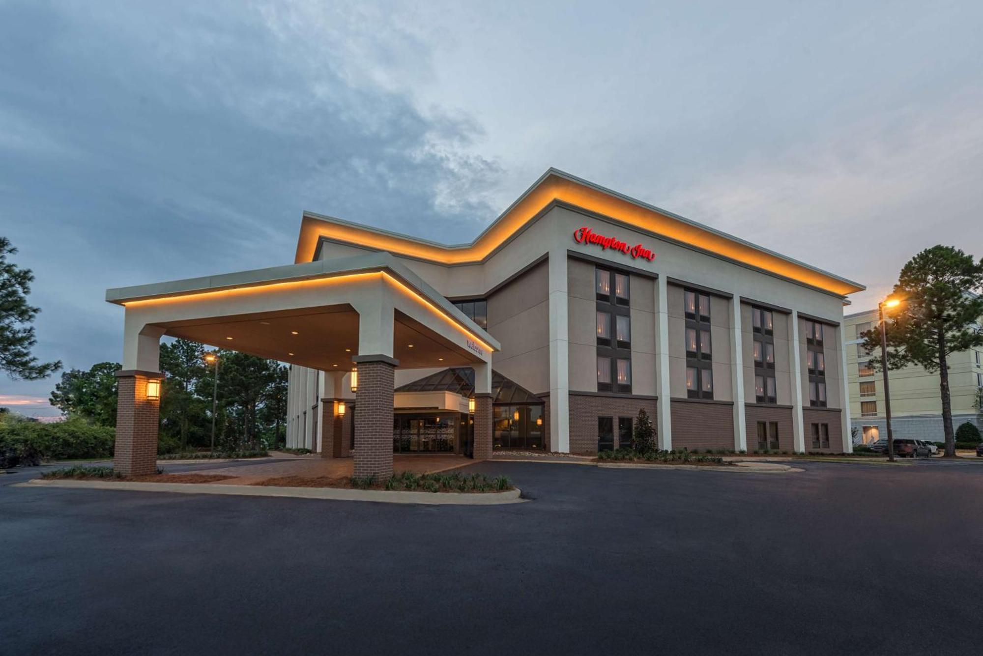 Hampton Inn Меридиан Екстериор снимка